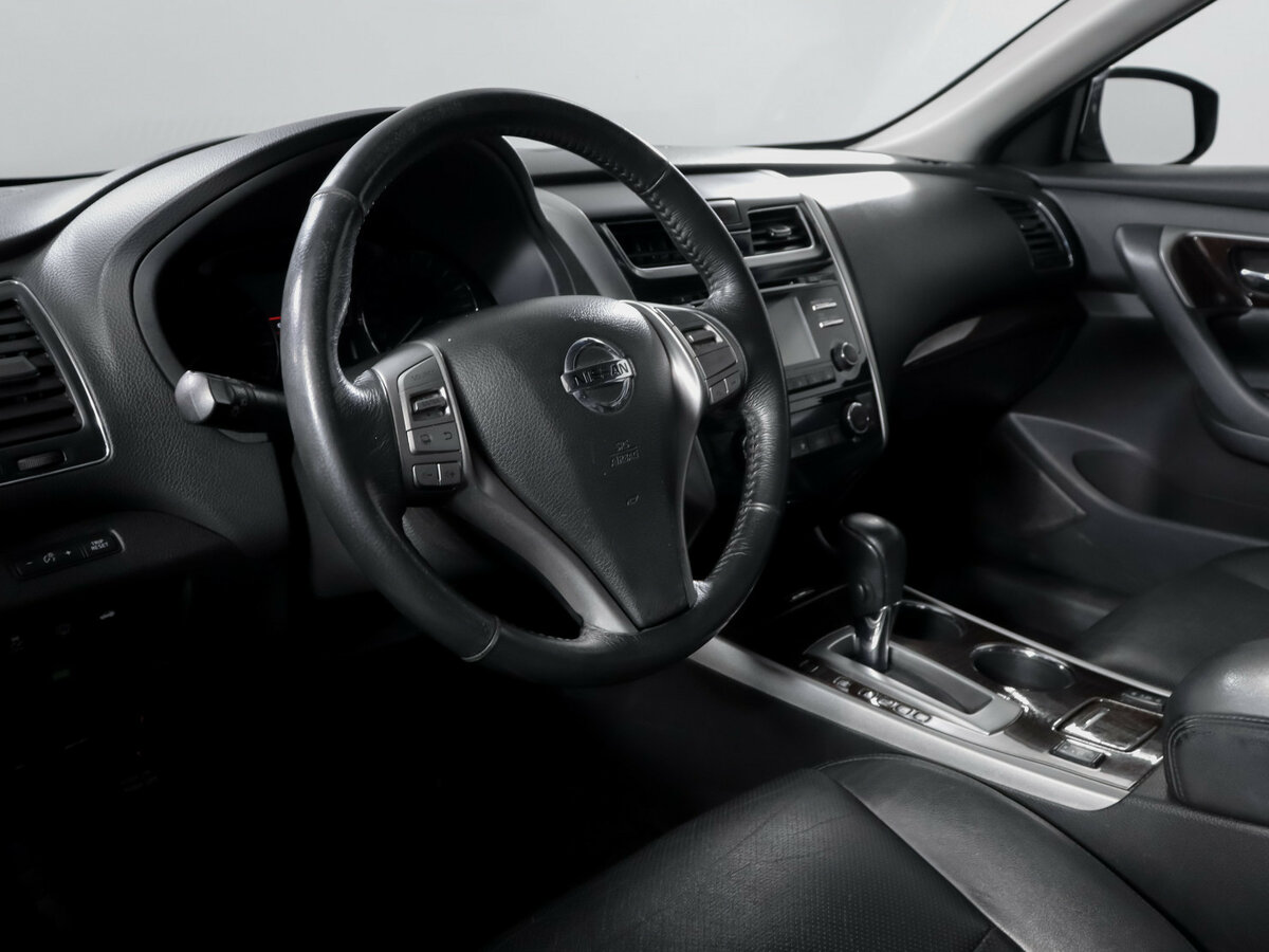 Nissan Teana с пробегом — 2015 год. Фото: #12