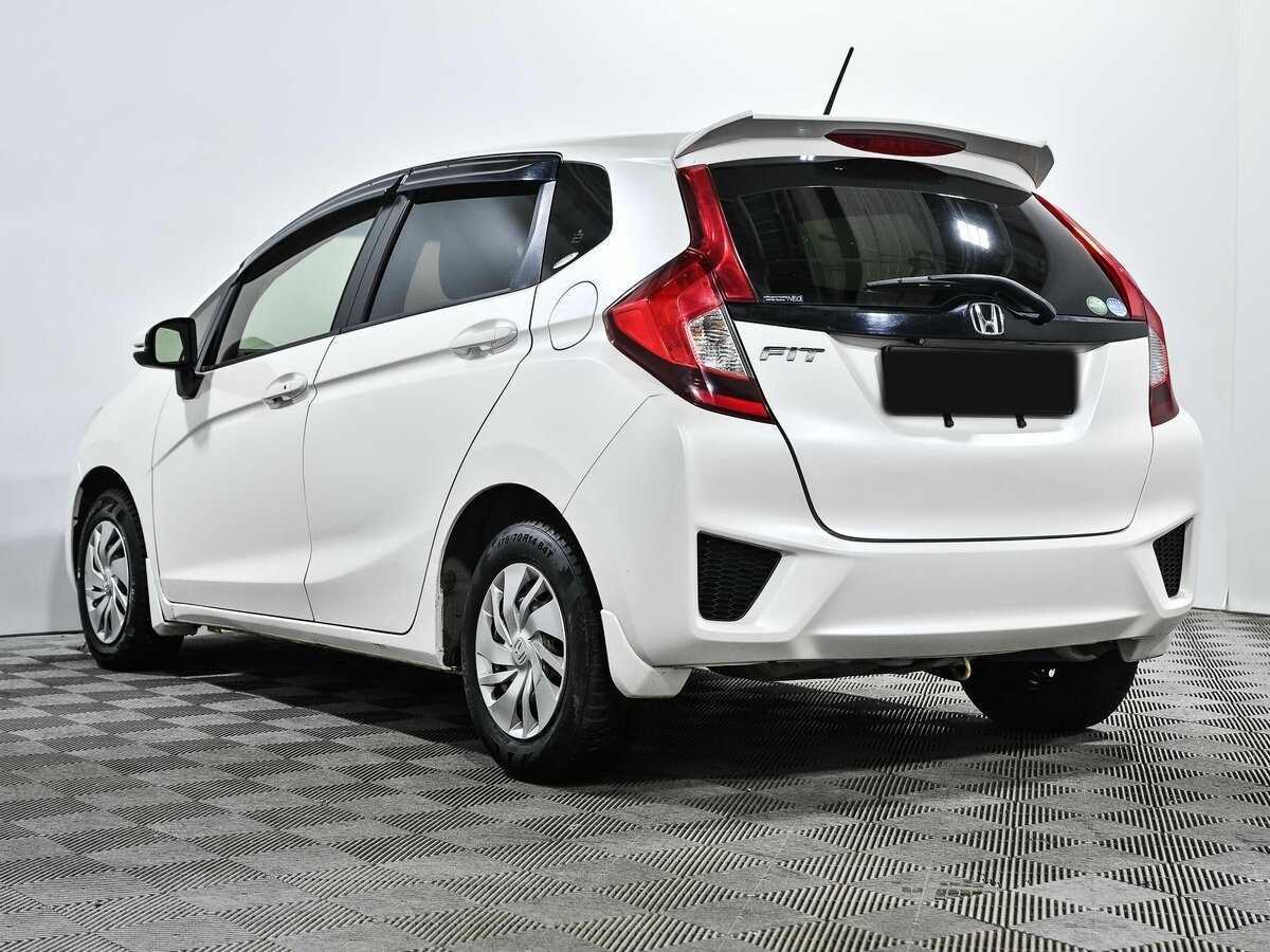 Honda Fit с пробегом — 2016 год. Фото: #4