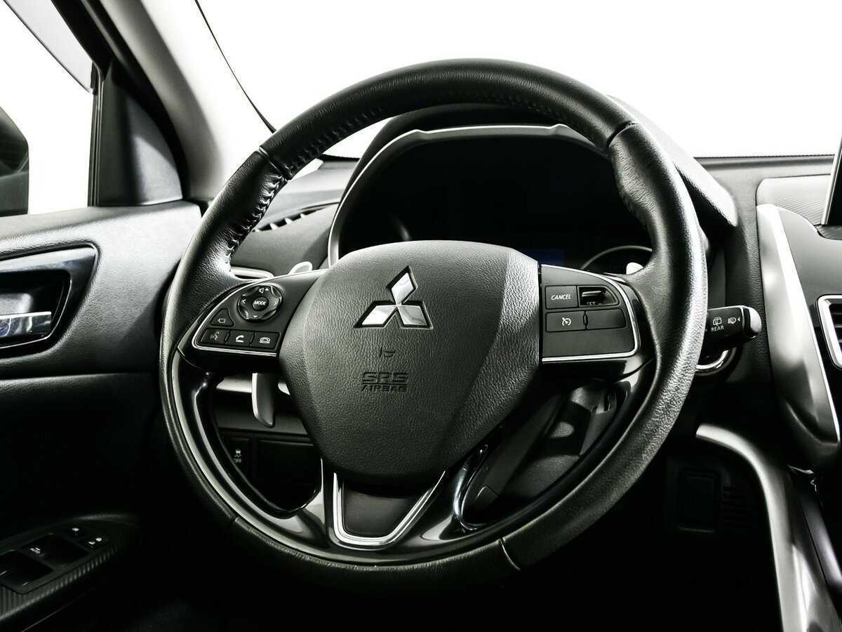 Mitsubishi Eclipse Cross с пробегом — 2018 год. Фото: #16