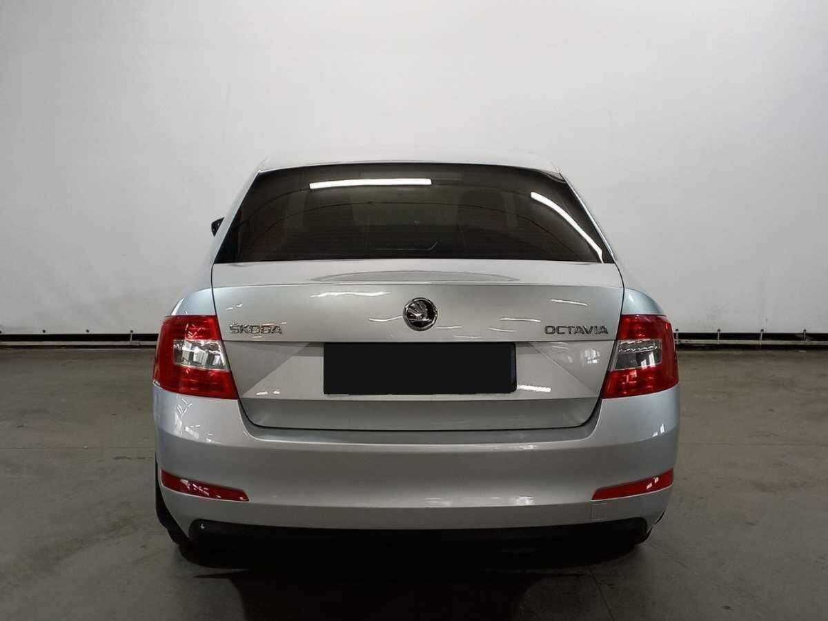 Skoda Octavia с пробегом — 2015 год. Фото: #5