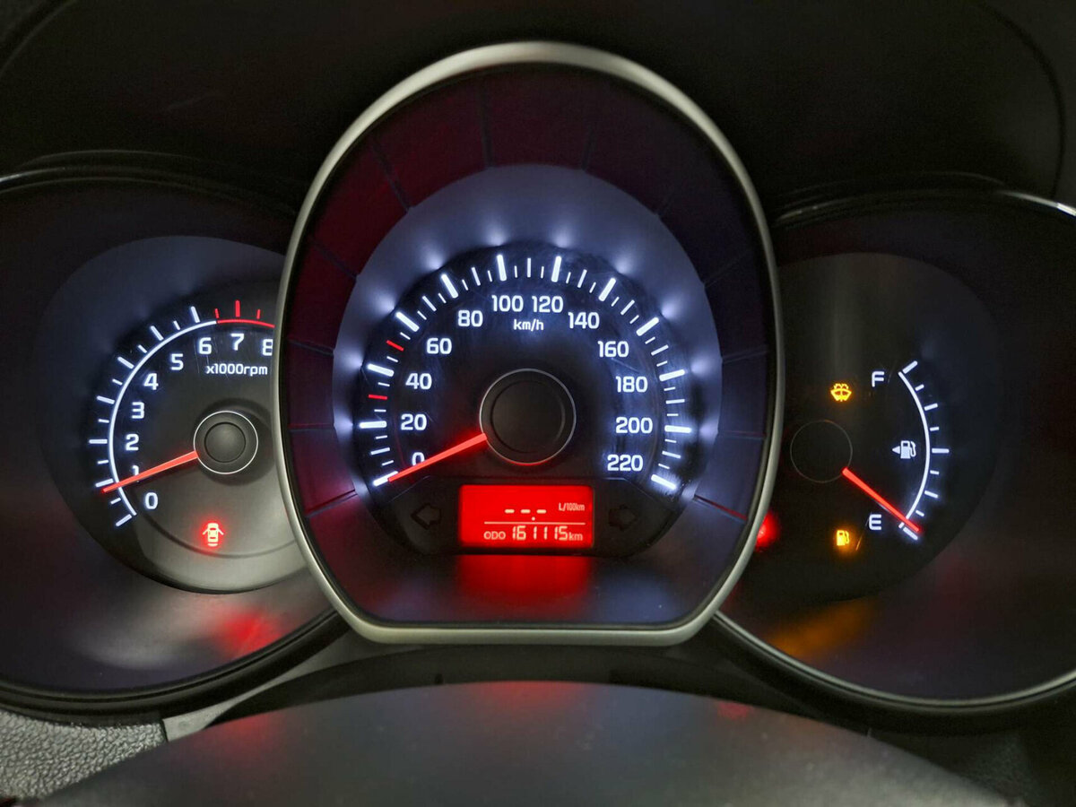 Kia Rio с пробегом — 2014 год. Фото: #12