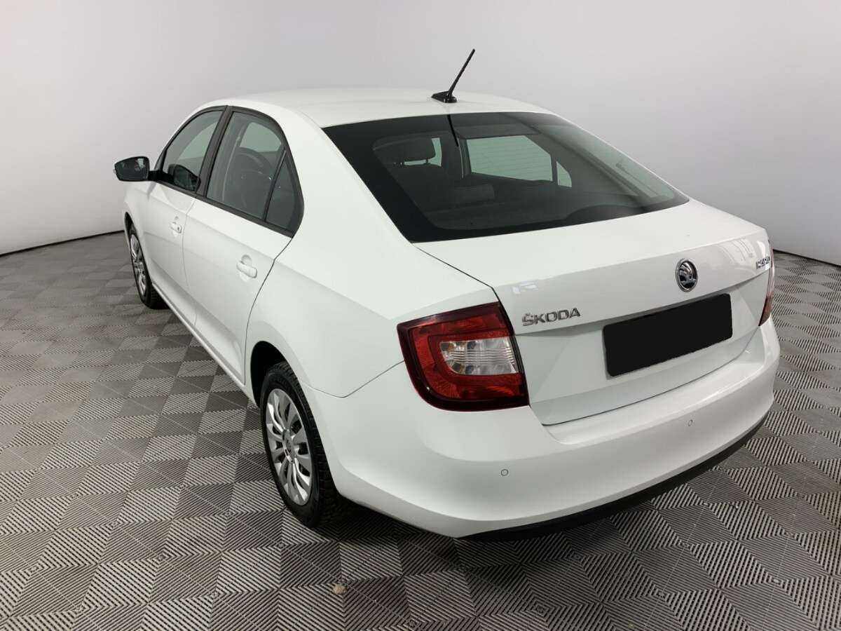 Skoda Rapid с пробегом — 2019 год. Фото: #5