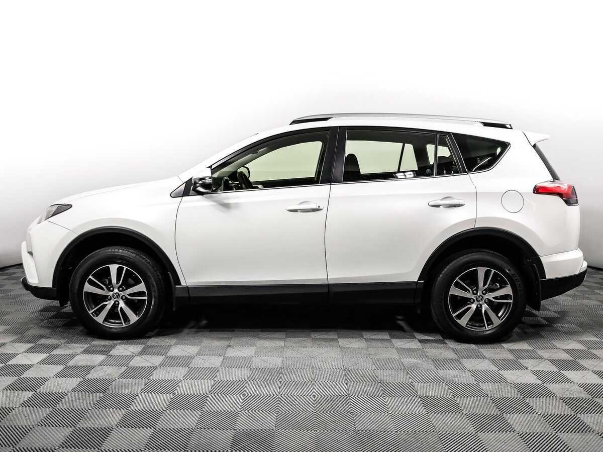Toyota RAV4 с пробегом — 2016 год. Фото: #7