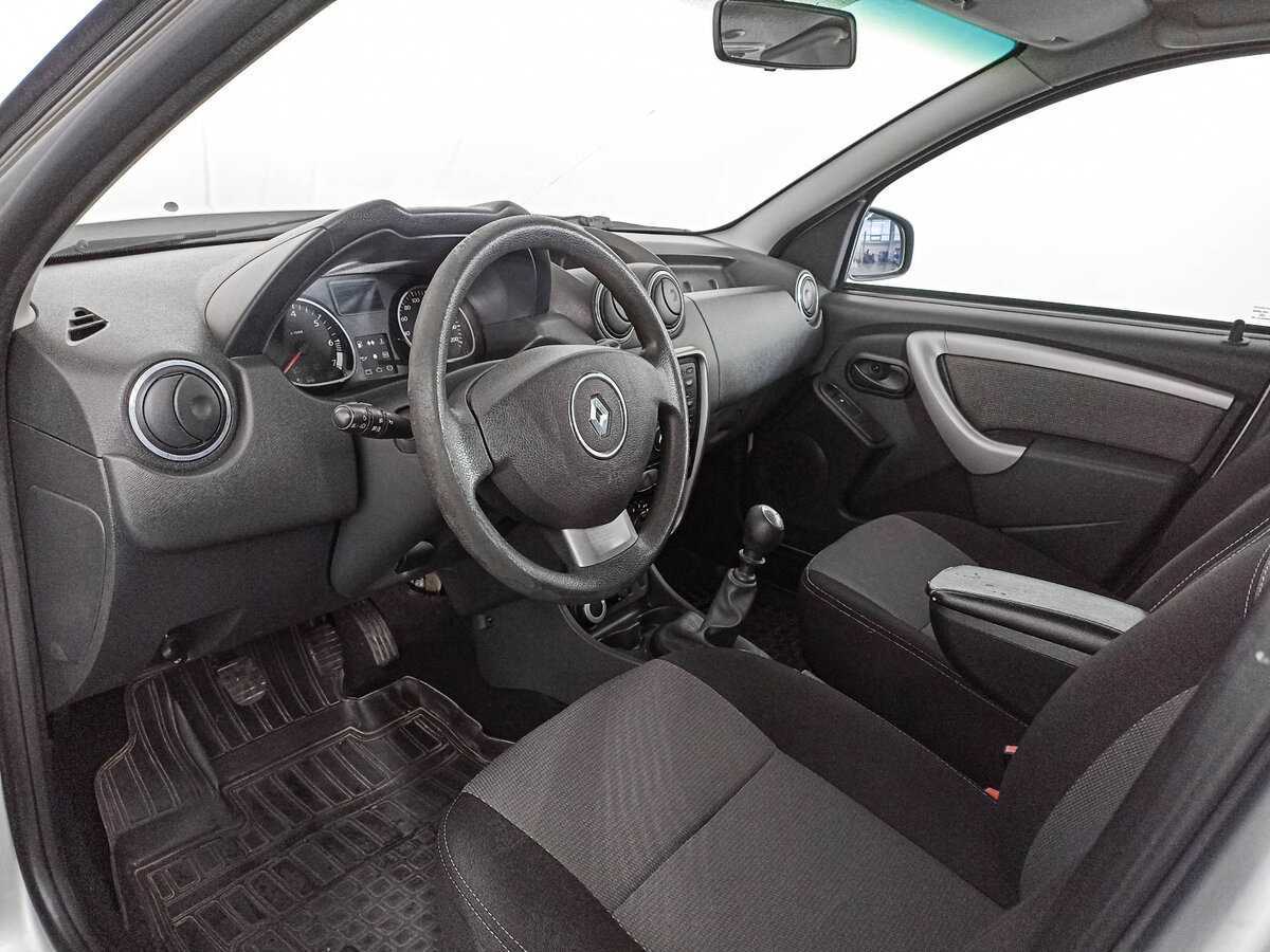 Renault Duster с пробегом — 2013 год. Фото: #13