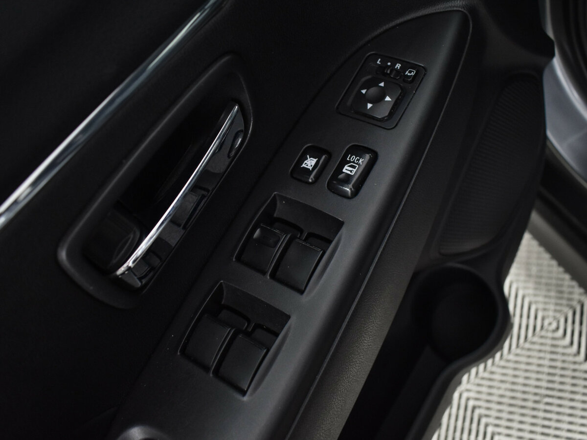 Mitsubishi ASX с пробегом — 2014 год. Фото: #15