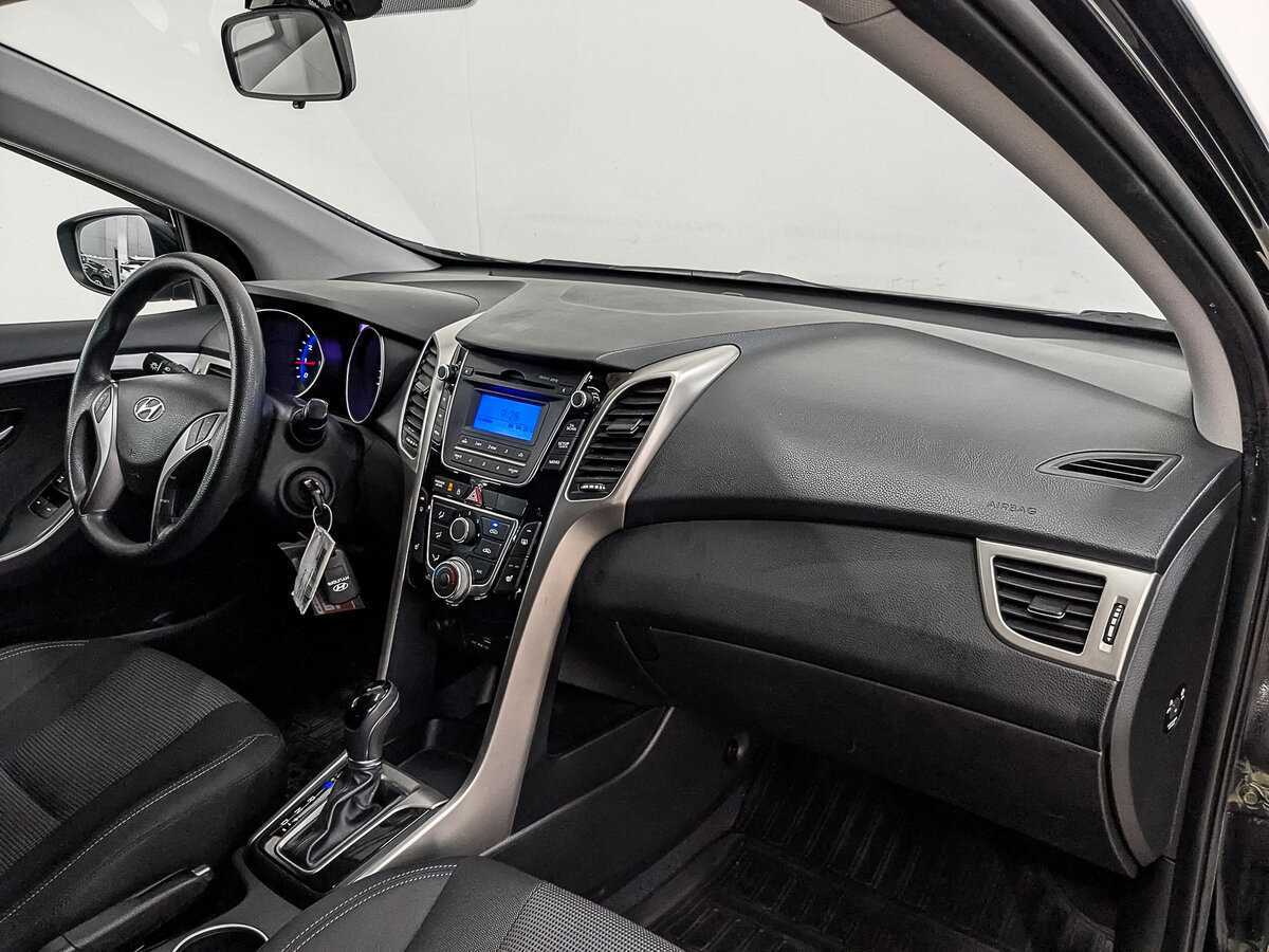 Hyundai i30 с пробегом — 2015 год. Фото: #12