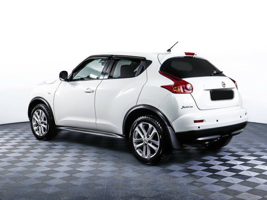 Nissan Juke с пробегом — 2012 год. Фото: #5