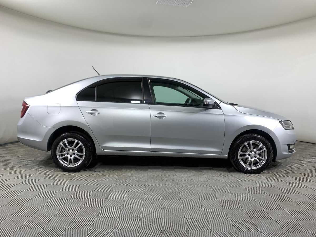 Skoda Rapid с пробегом — 2019 год. Фото: #3