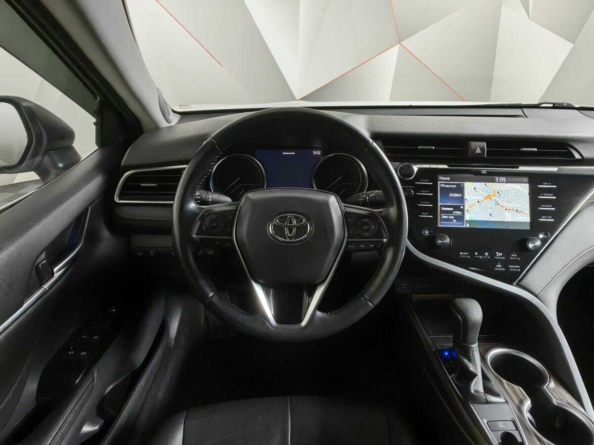 Toyota Camry с пробегом — 2020 год. Фото: #14
