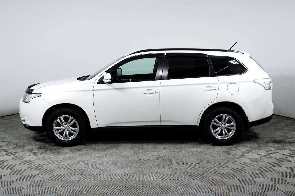 Mitsubishi Outlander с пробегом — 2013 год. Фото: #7