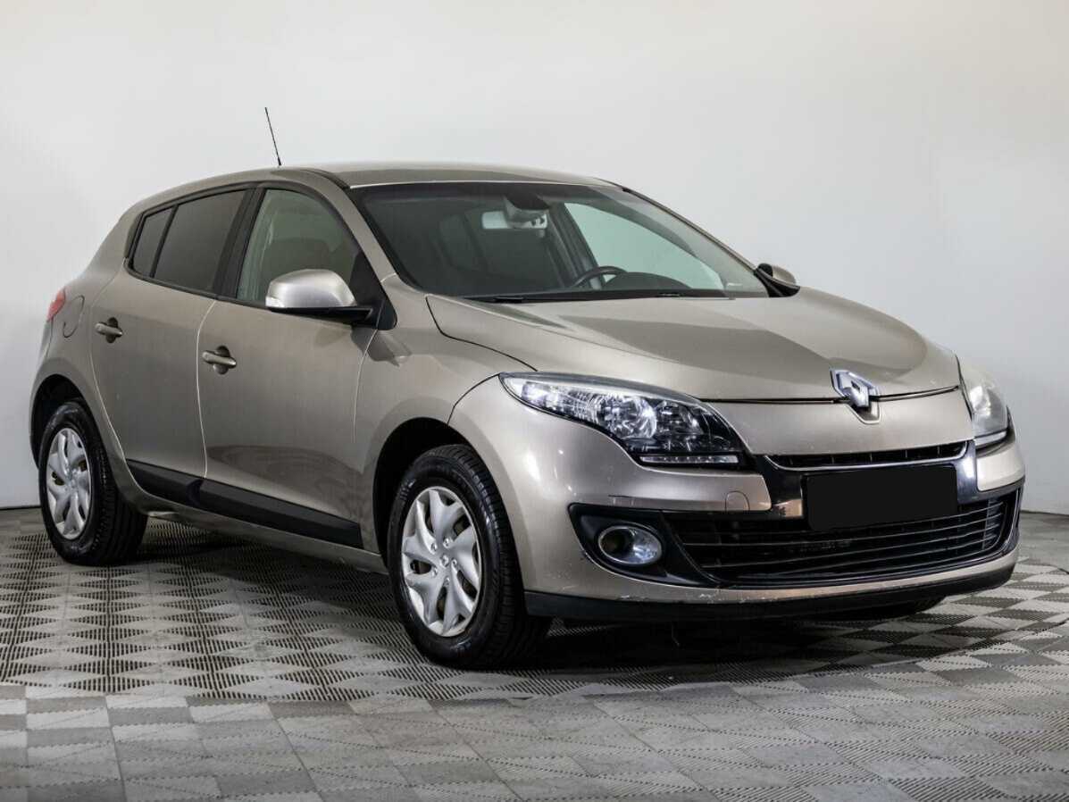 Renault Megane с пробегом — 2012 год. Фото: #2