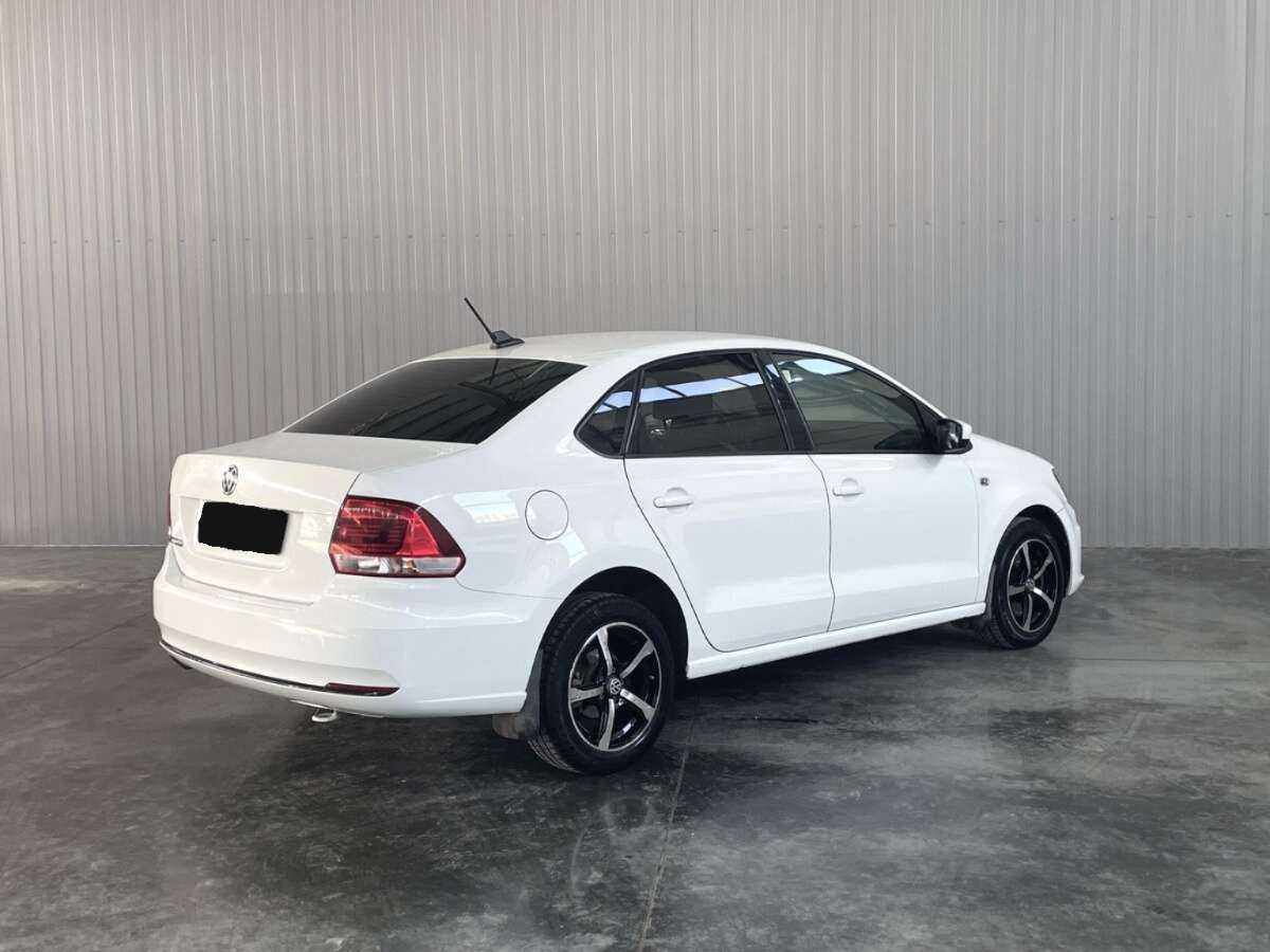 Volkswagen Polo с пробегом — 2018 год. Фото: #4