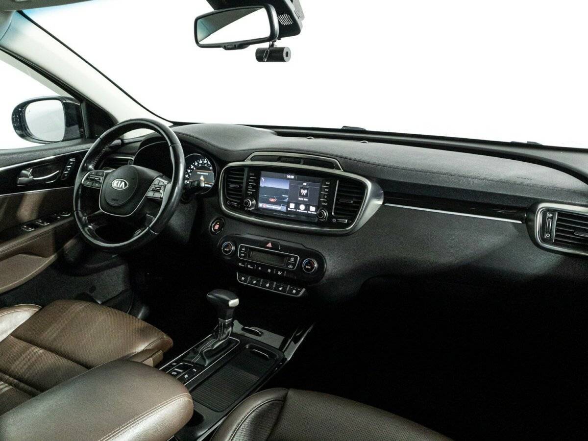 Kia Sorento с пробегом — 2019 год. Фото: #8