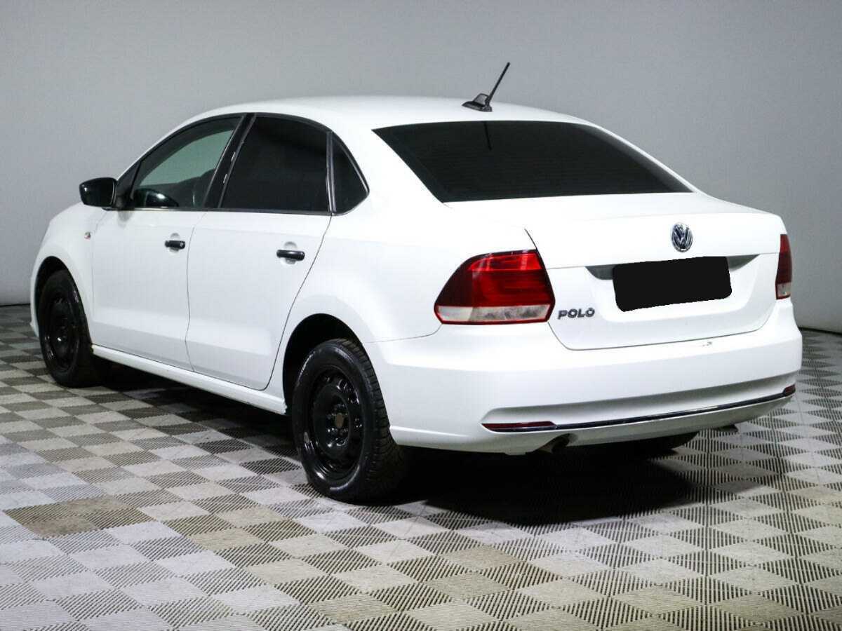 Volkswagen Polo с пробегом — 2018 год. Фото: #5