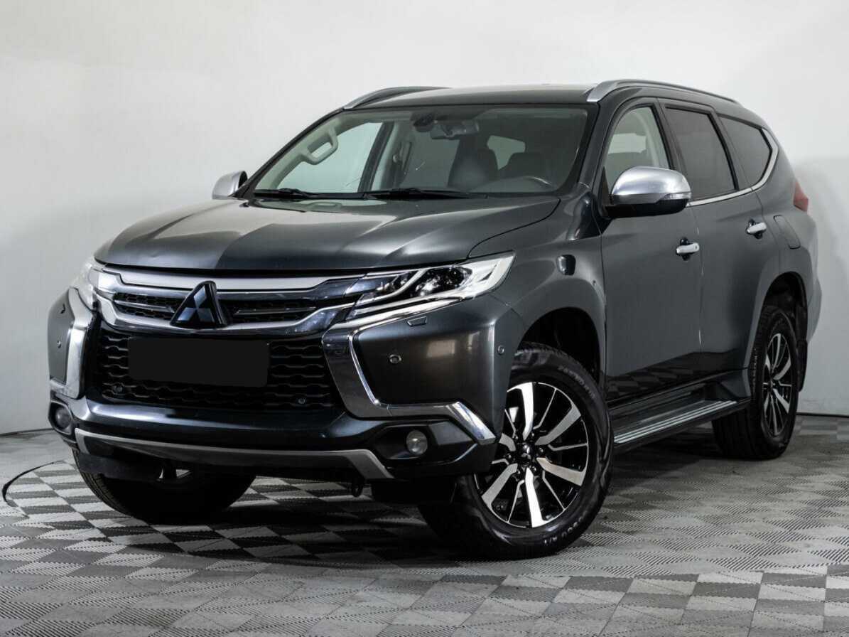Mitsubishi Pajero Sport с пробегом — 2018 год. Фото: #0