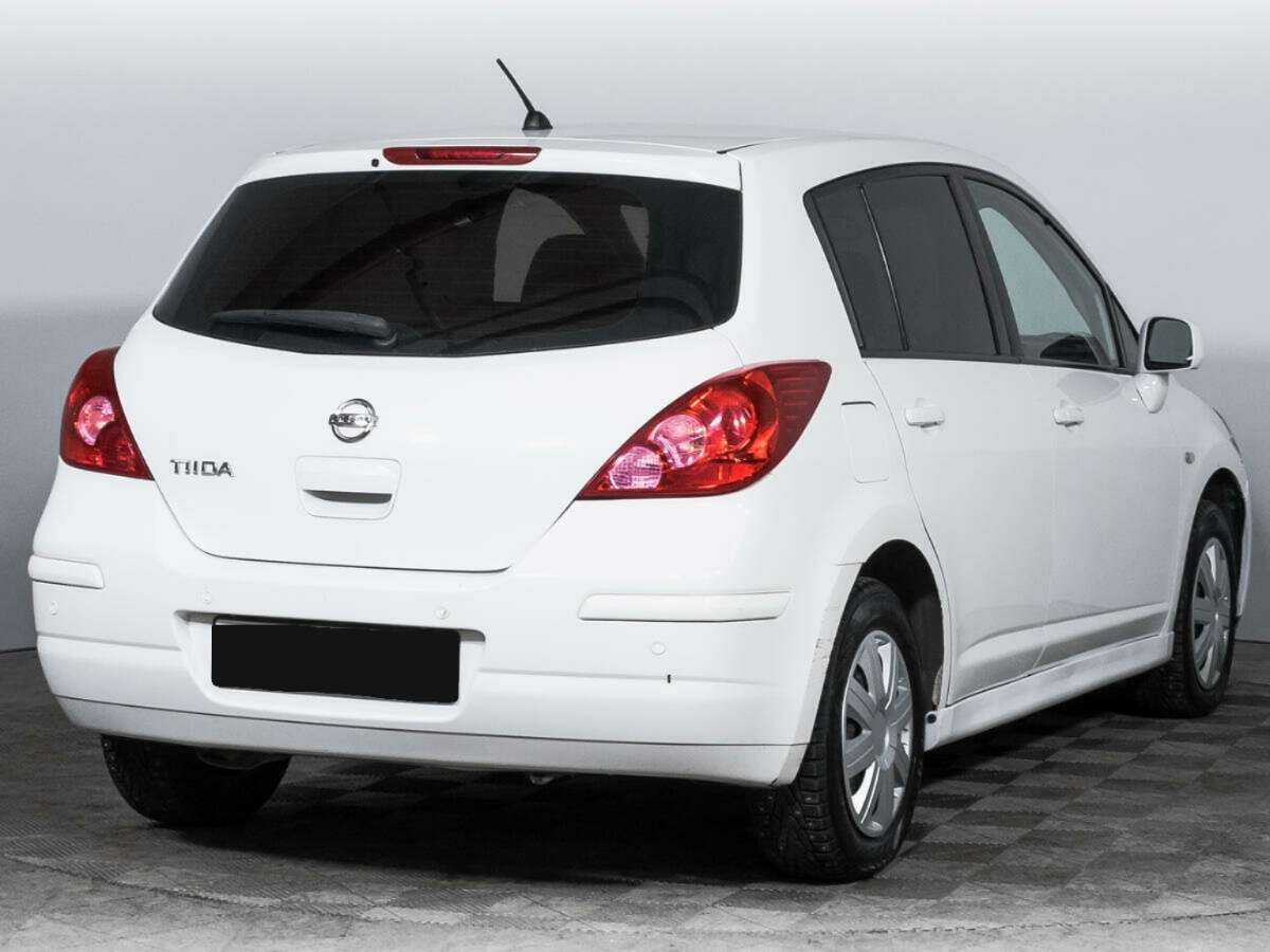 Nissan Tiida с пробегом — 2013 год. Фото: #4