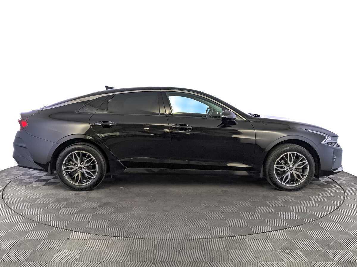 Kia K5 с пробегом — 2023 год. Фото: #3
