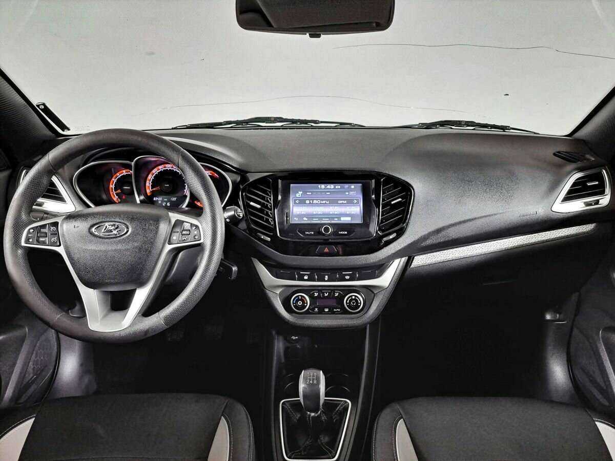 Lada (ВАЗ) Vesta с пробегом — 2019 год. Фото: #11
