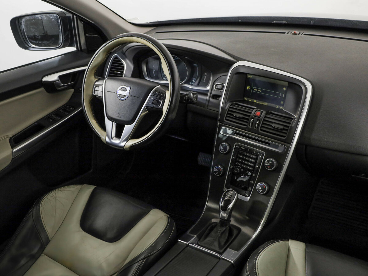 Volvo XC60 с пробегом — 2013 год. Фото: #6