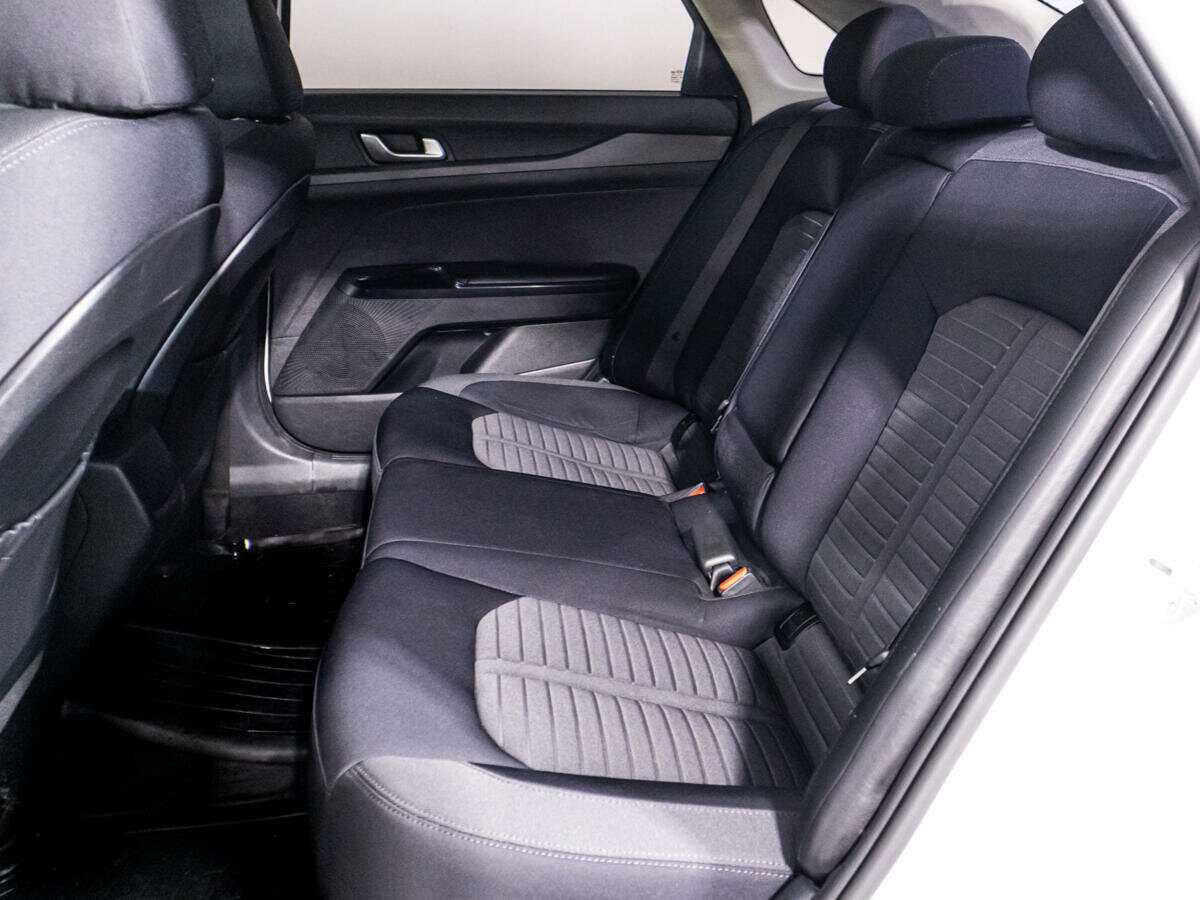 Kia K5 с пробегом — 2021 год. Фото: #9