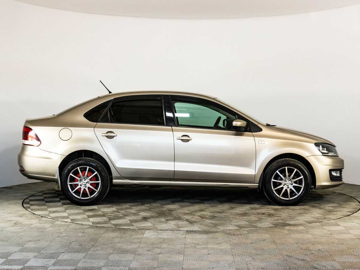 Volkswagen Polo с пробегом — 2016 год. Фото: #3