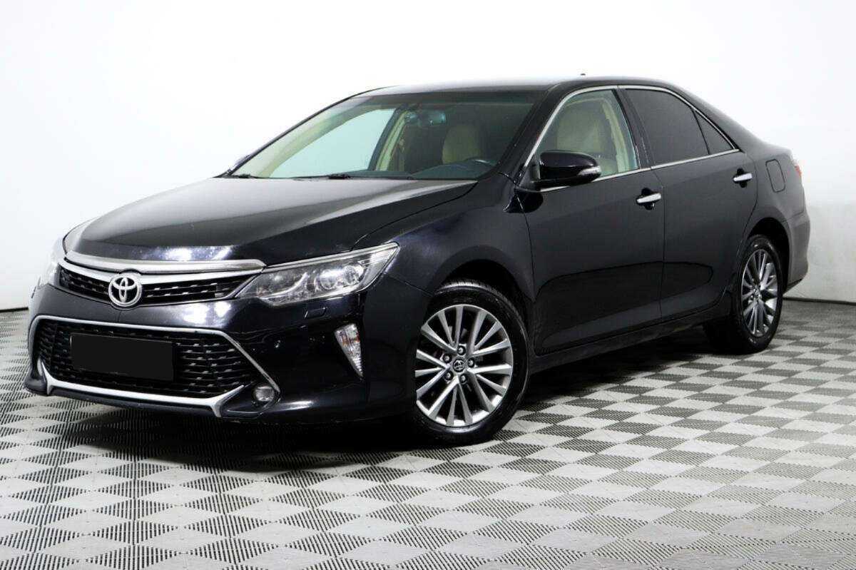Toyota Camry с пробегом — 2017 год. Фото: #0