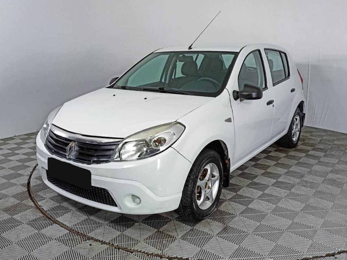 Renault Sandero с пробегом — 2014 год. Посмотреть фото