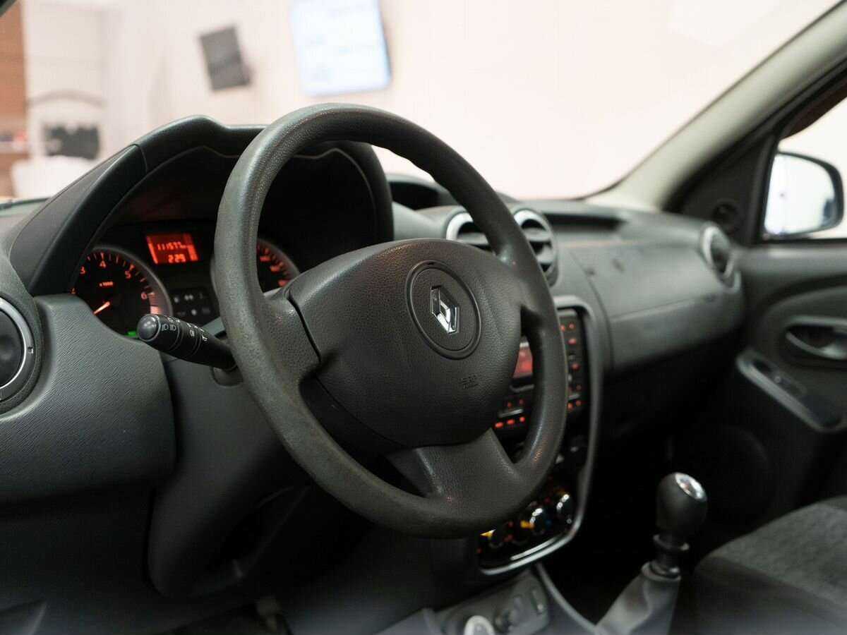 Renault Duster с пробегом — 2013 год. Фото: #4
