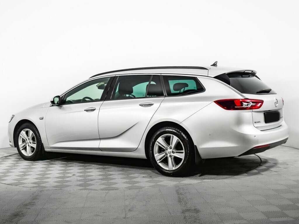 Opel Insignia с пробегом — 2018 год. Фото: #6