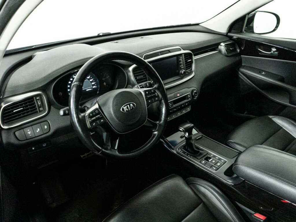 Kia Sorento с пробегом — 2019 год. Фото: #10