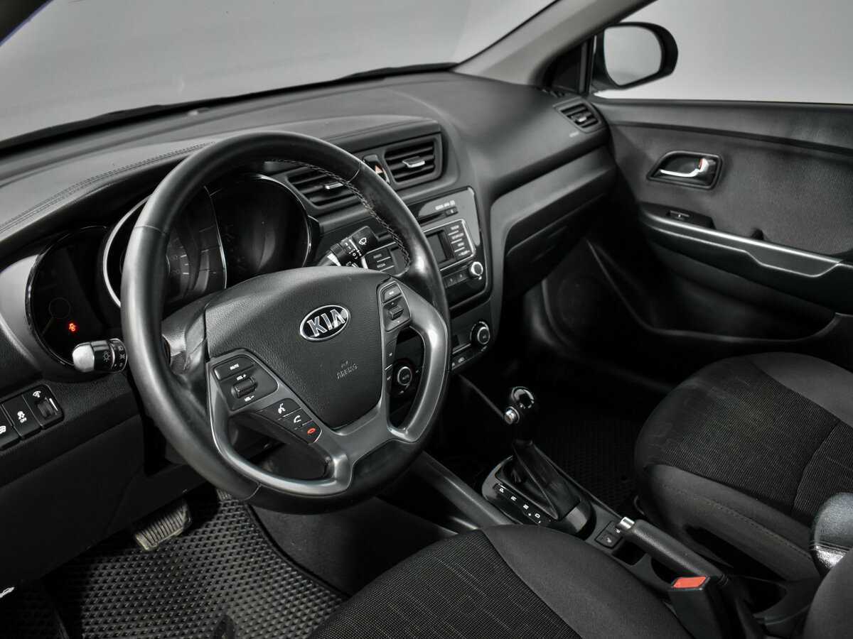 Kia Rio с пробегом — 2015 год. Фото: #8