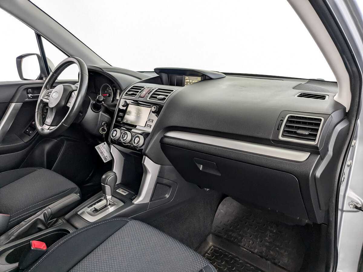 Subaru Forester с пробегом — 2015 год. Фото: #8