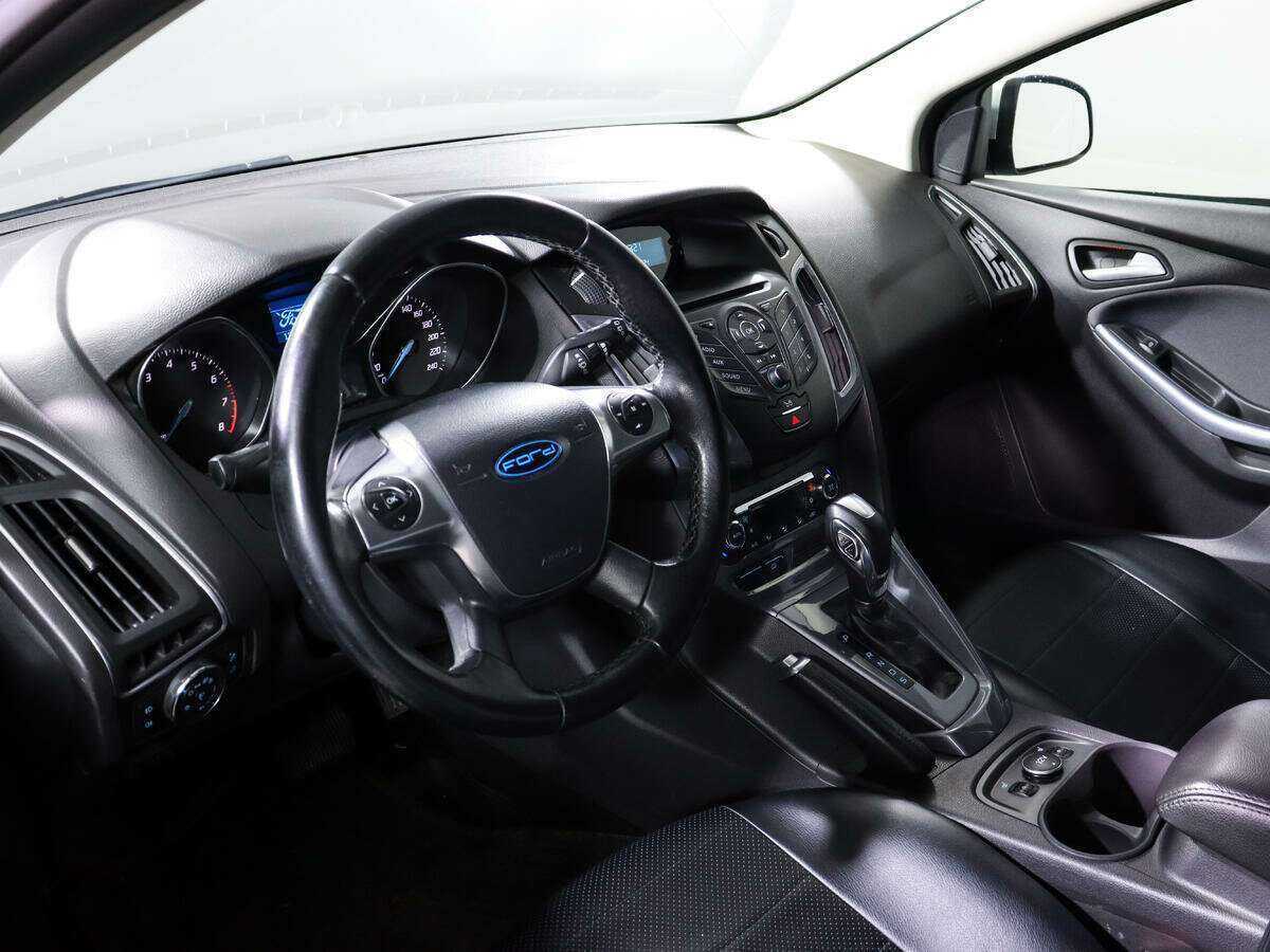 Ford Focus с пробегом — 2012 год. Фото: #13