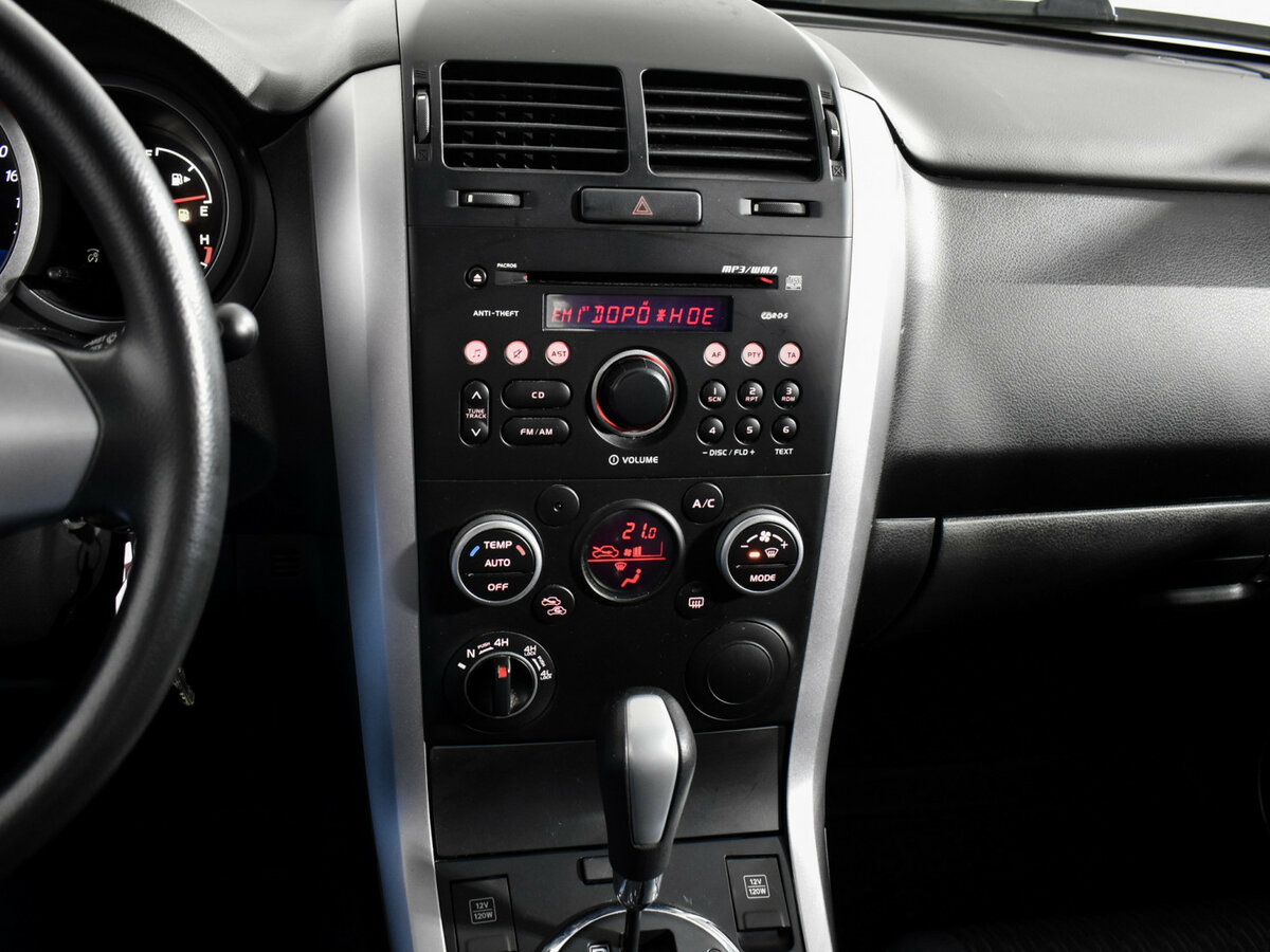 Suzuki Grand Vitara с пробегом — 2014 год. Фото: #14