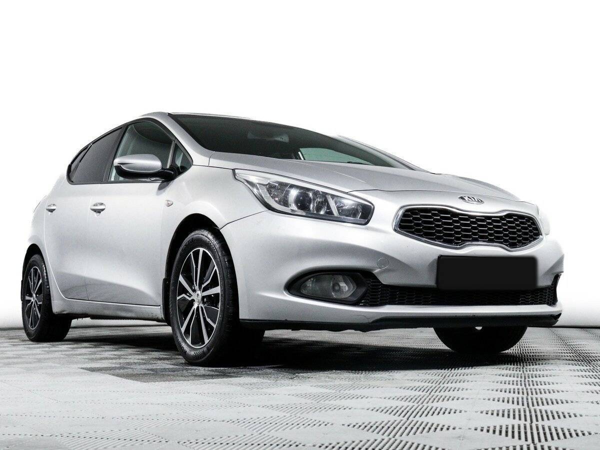 Kia Ceed с пробегом — 2012 год. Фото: #18