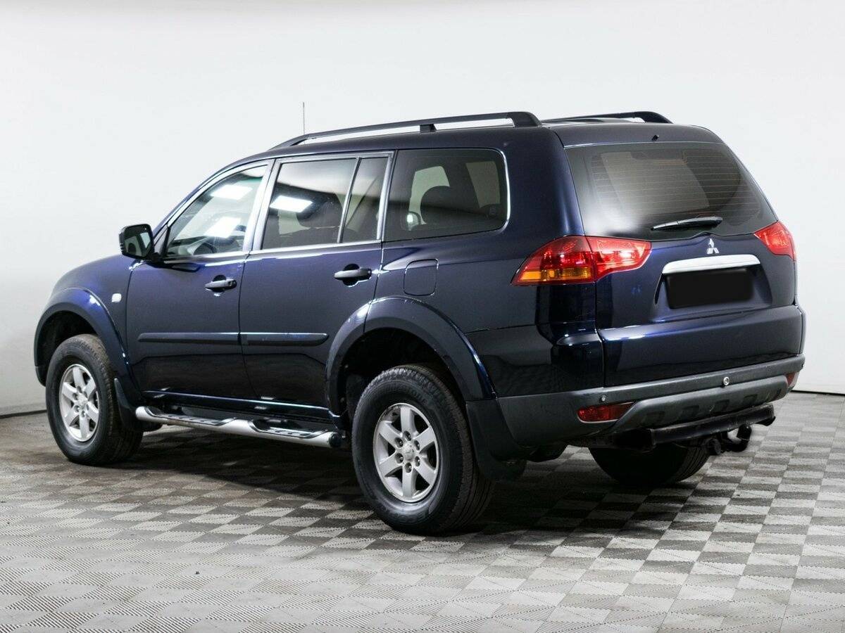 Mitsubishi Pajero Sport с пробегом — 2012 год. Фото: #6