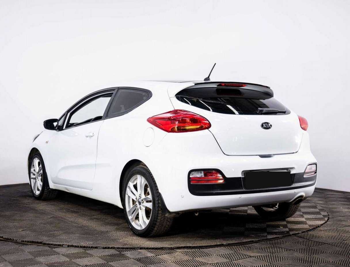 Kia Ceed с пробегом — 2014 год. Фото: #3