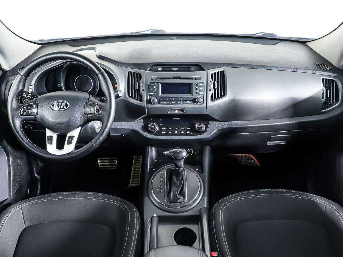 Kia Sportage с пробегом — 2012 год. Фото: #10