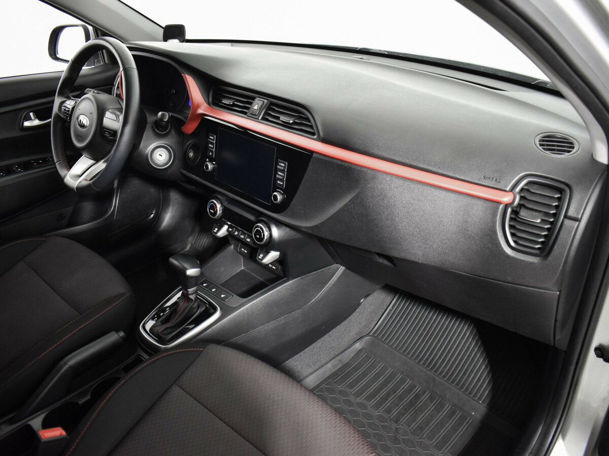 Kia Rio с пробегом — 2020 год. Фото: #11