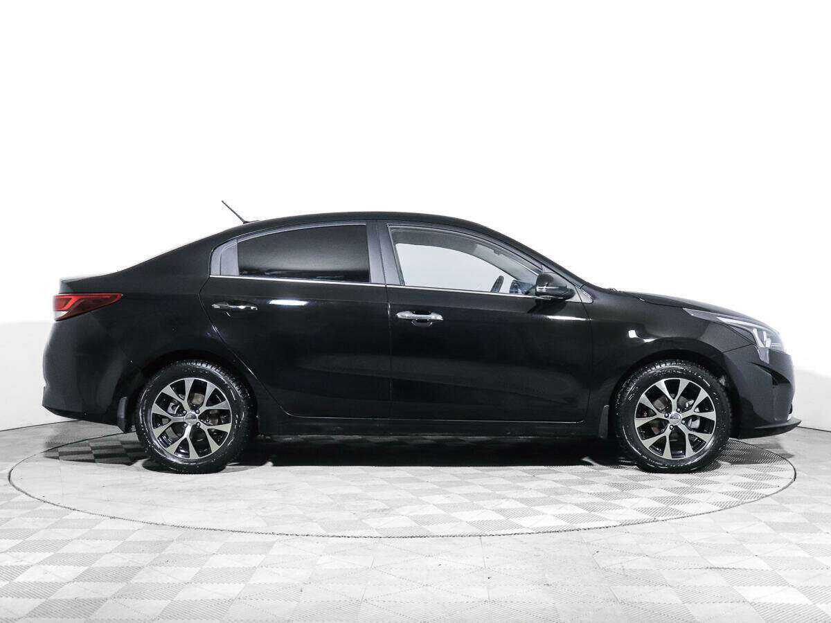 Kia Rio с пробегом — 2020 год. Фото: #3