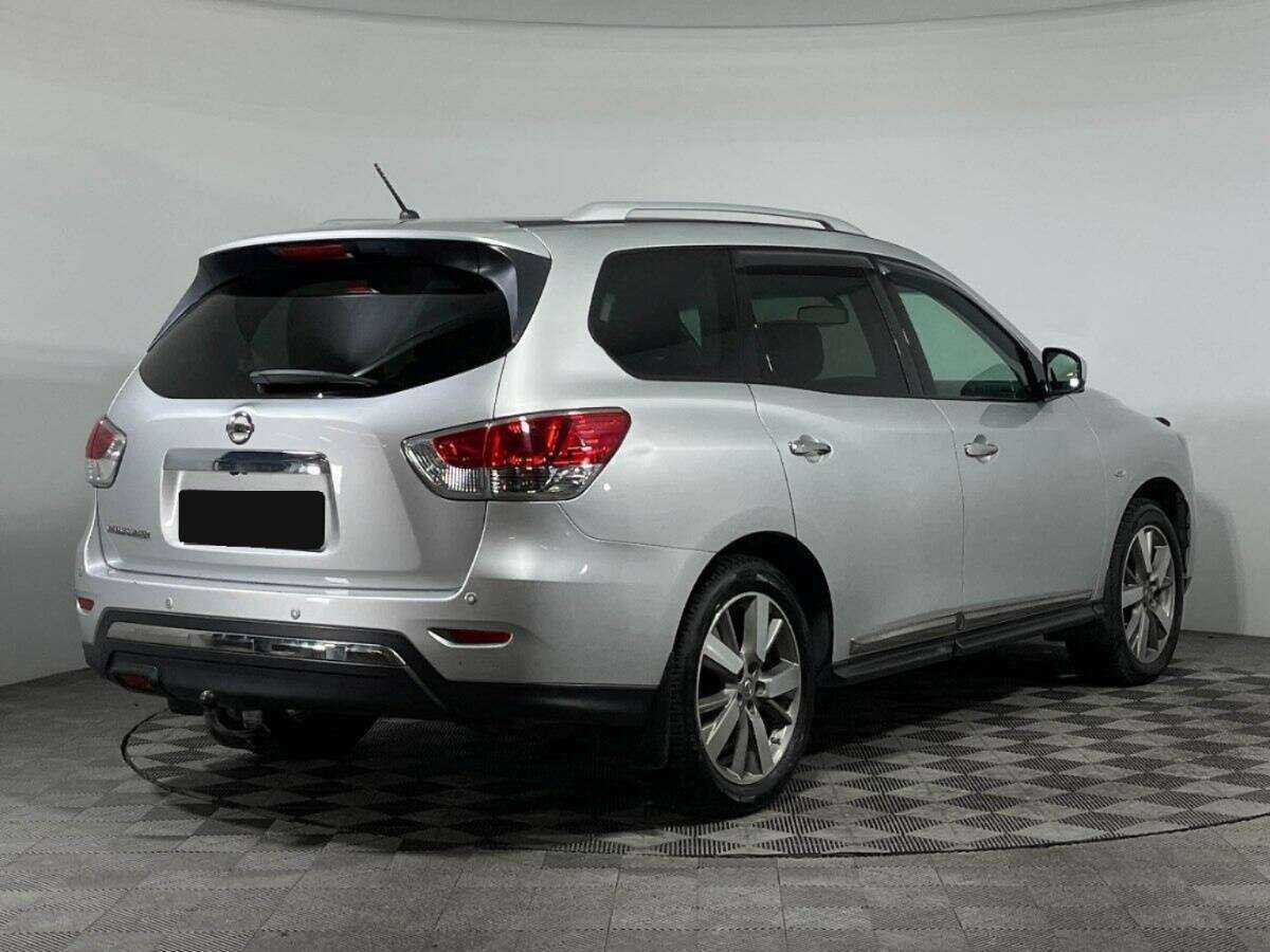 Nissan Pathfinder с пробегом — 2015 год. Фото: #3