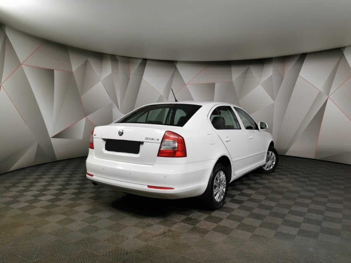 Skoda Octavia с пробегом — 2012 год. Фото: #1