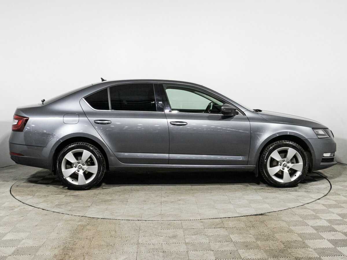 Skoda Octavia с пробегом — 2020 год. Фото: #3
