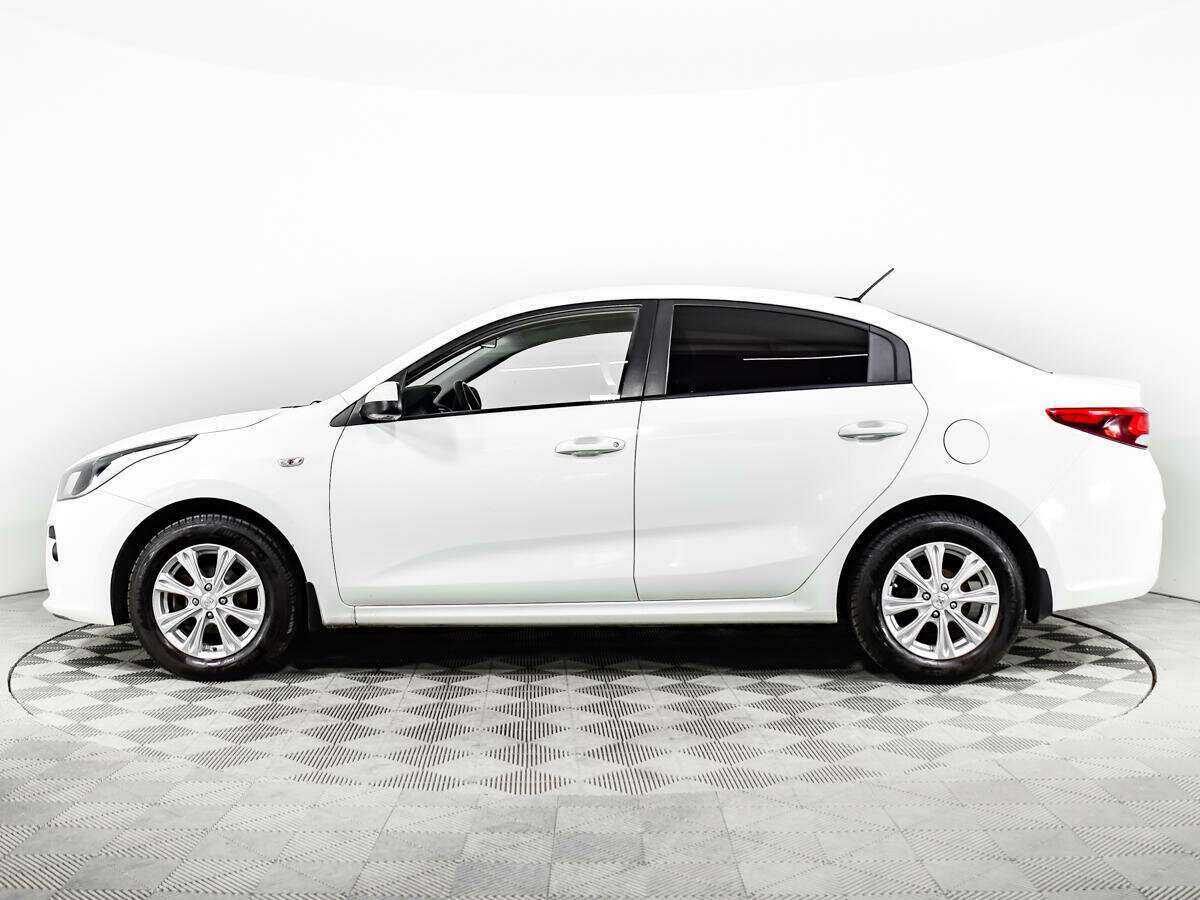 Kia Rio с пробегом — 2017 год. Фото: #7