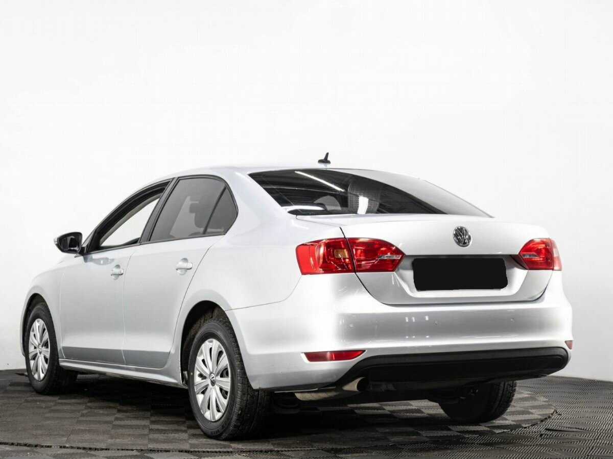Volkswagen Jetta с пробегом — 2013 год. Фото: #5