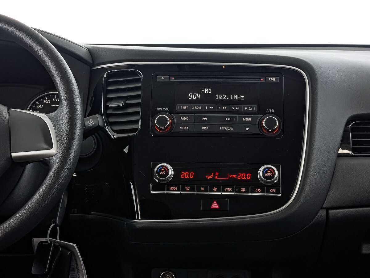 Mitsubishi Outlander с пробегом — 2021 год. Фото: #16