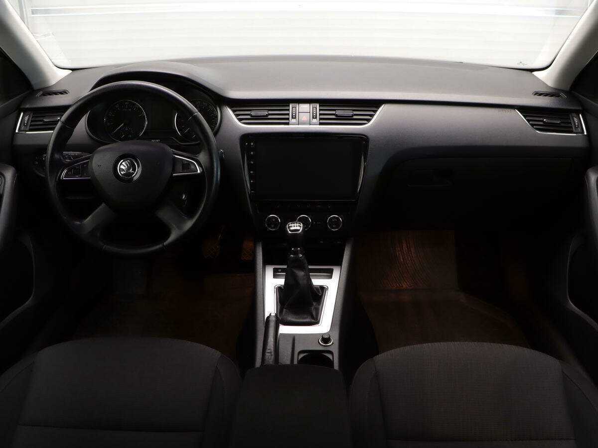 Skoda Octavia с пробегом — 2013 год. Фото: #8