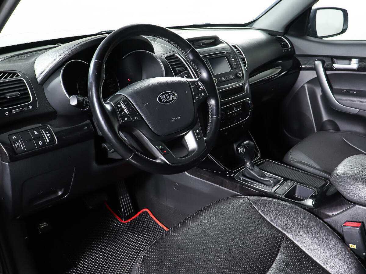 Kia Sorento с пробегом — 2018 год. Фото: #12