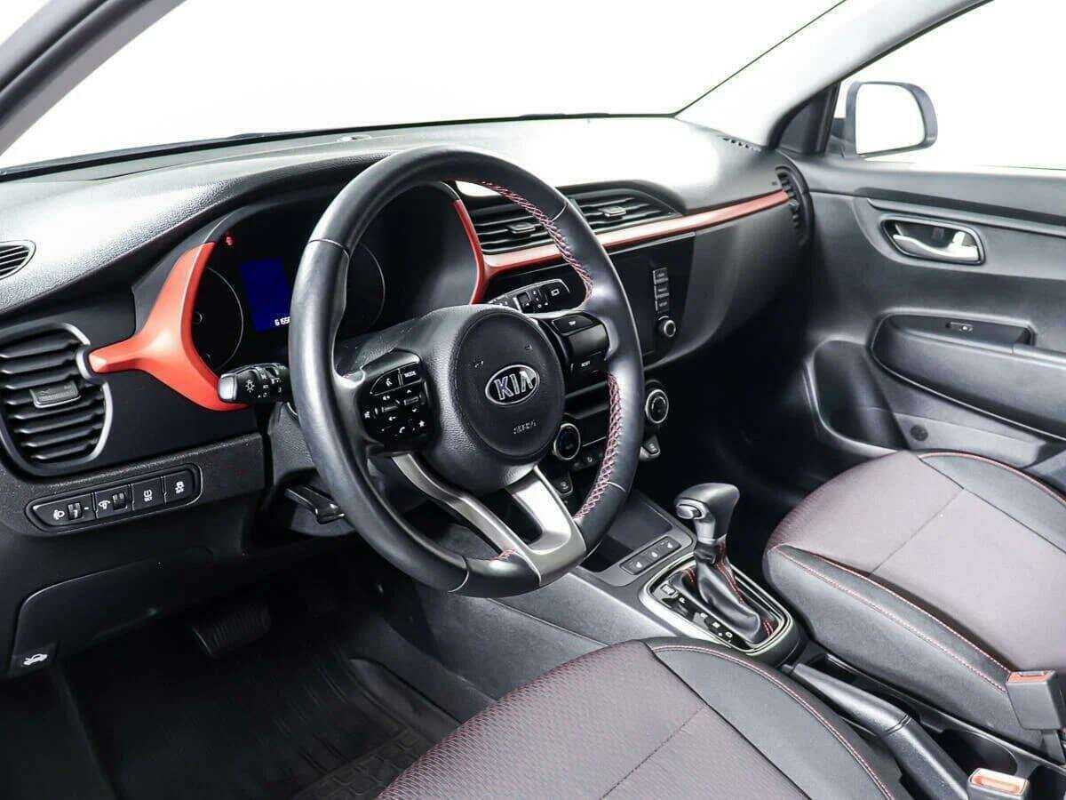 Kia Rio с пробегом — 2021 год. Фото: #10