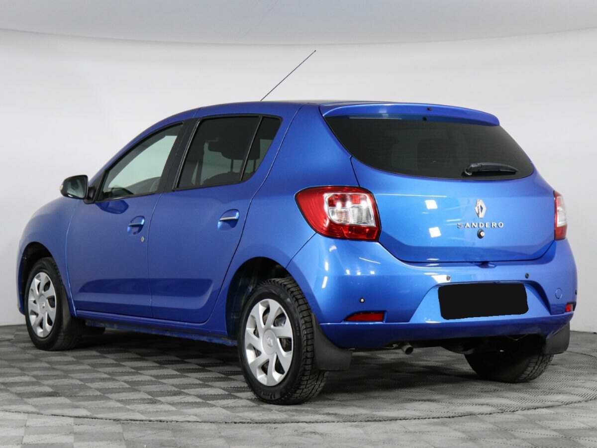 Renault Sandero с пробегом — 2016 год. Фото: #6